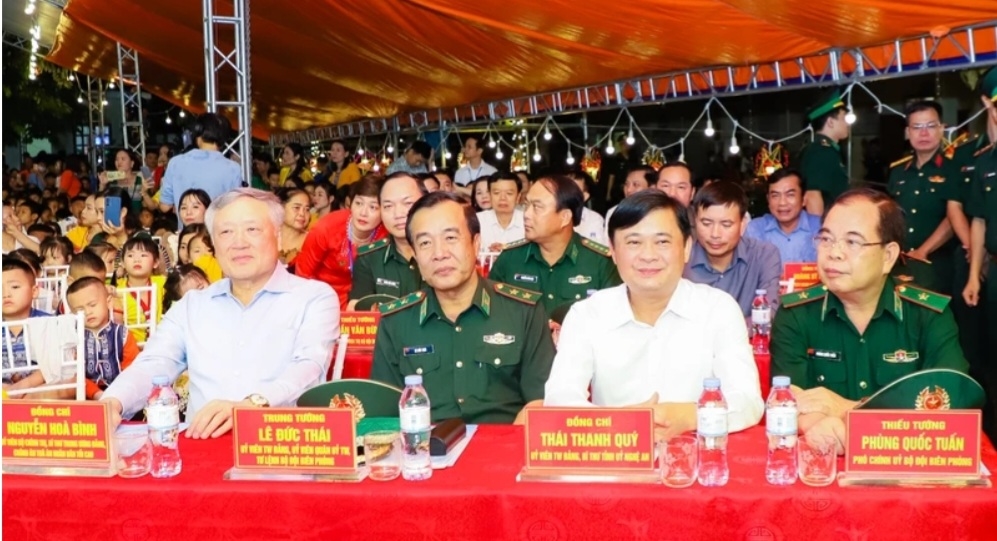 Lãnh đạo Đảng, Nhà nước, BĐBP, tỉnh Nghệ An tham dự chương trình