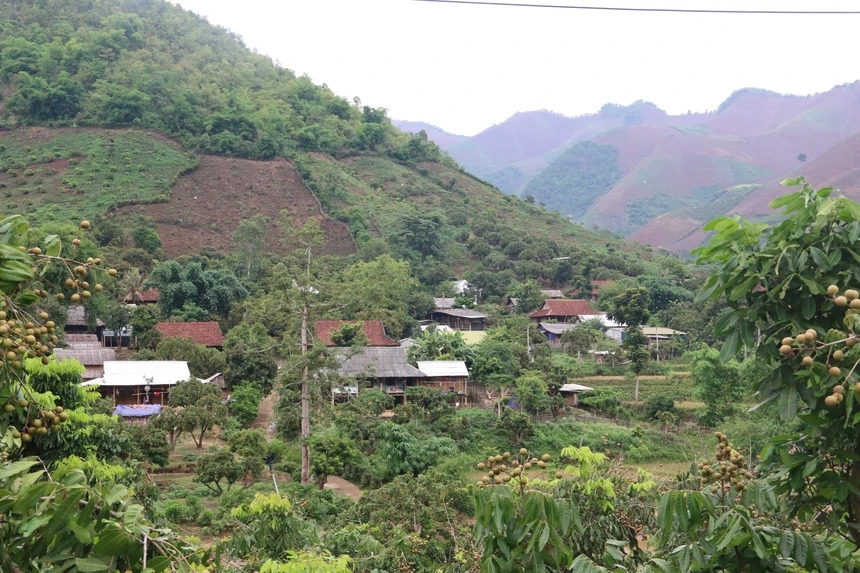 Bản làng của đồng bào dân tộc Thái ở xã Chiềng Khương, huyện Sông Mã.