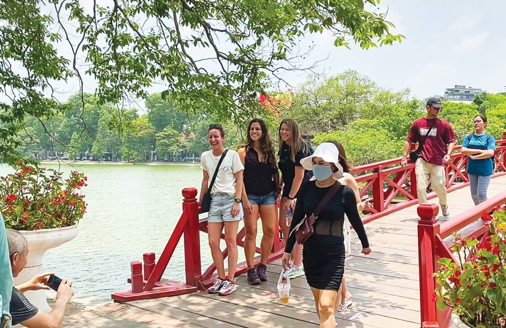 Trong thời gian tới, Hà Nội sẽ chú trọng công tác tuyên truyền, quảng bá hình ảnh điểm đến, sản phẩm du lịch mới của Thủ đô đến đông đảo du khách trong và ngoài nước
