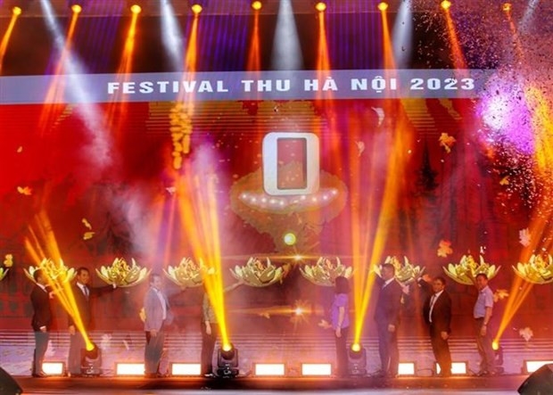 Festival Thu Hà Nội là hoạt động đang được diễn ra, nhằm góp phần vào quá trình tăng trưởng, phát triển toàn diện du lịch Thủ đô cả về quy mô và chất lượng dịch vụ