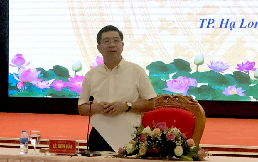 Thứ trưởng, Phó Chủ nhiệm Ủy ban Dân tộc Lê Sơn Hải chủ trì Hội thảo