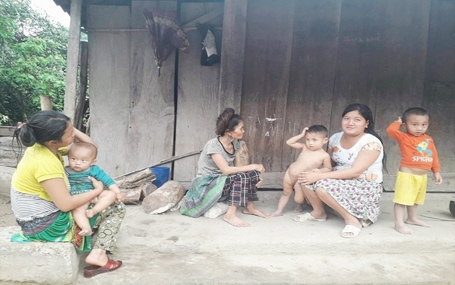Hơn 8.500 hộ nghèo và cận nghèo ở khu vực miền núi tỉnh Thanh Hóa sẽ được hỗ trợ tiền để xây mới hoặc sửa chữa nhà cửa