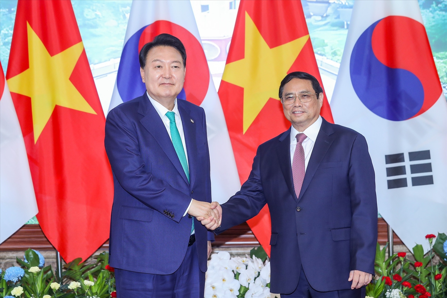 Thủ tướng Phạm Minh Chính đã tiếp Tổng thống Hàn Quốc Yoon Suk Yeol - Ảnh: VGP/Nhật Bắc