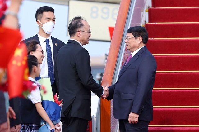 Thủ tướng Phạm Minh Chính tới Bắc Kinh, bắt đầu thăm chính thức Trung Quốc và dự Diễn đàn Kinh tế thế giới 4