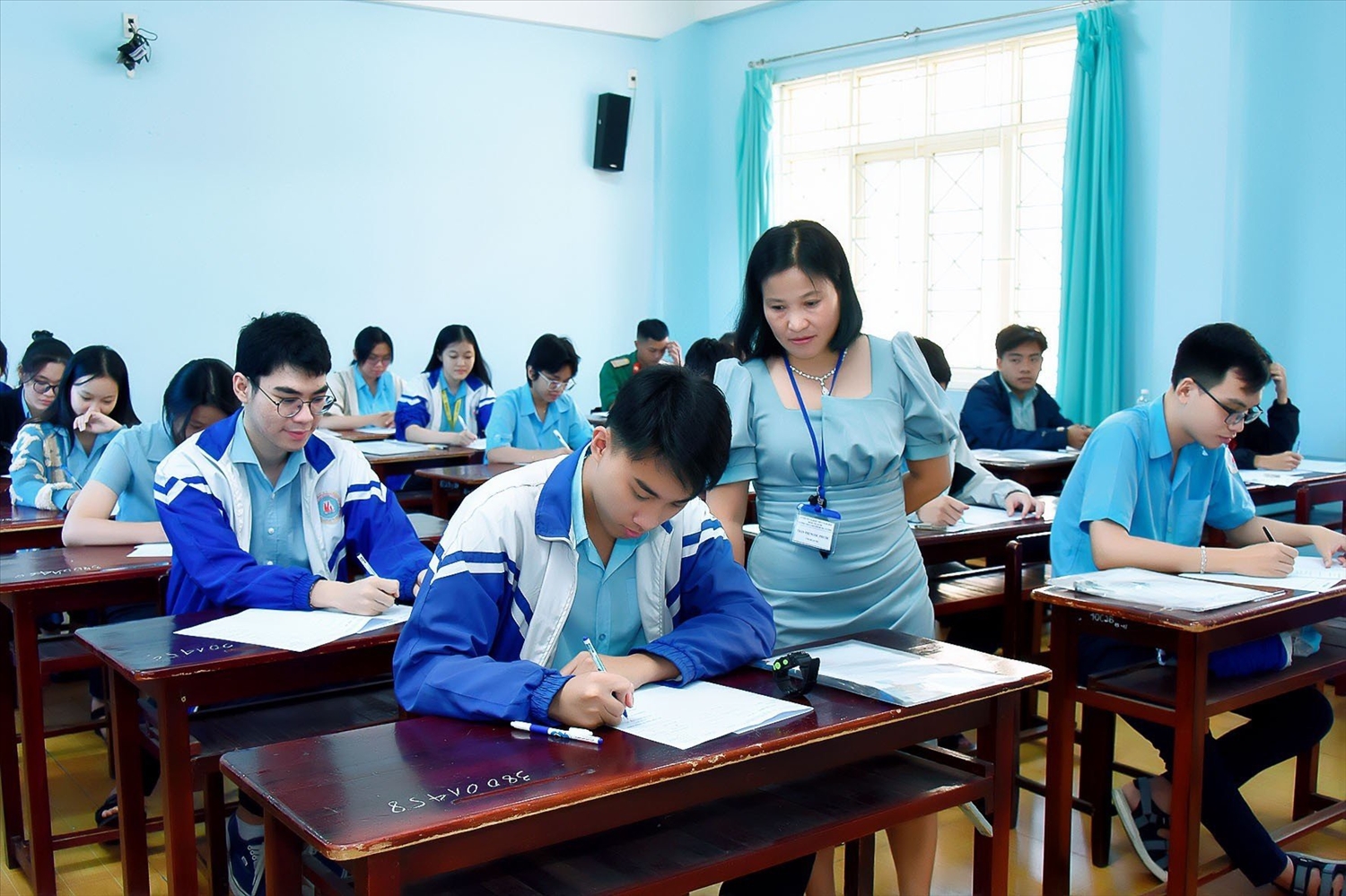 Các thí sinh tỉnh Gia Lai thi môn Ngữ văn kỳ thi tốt nghiệp THPT 2023