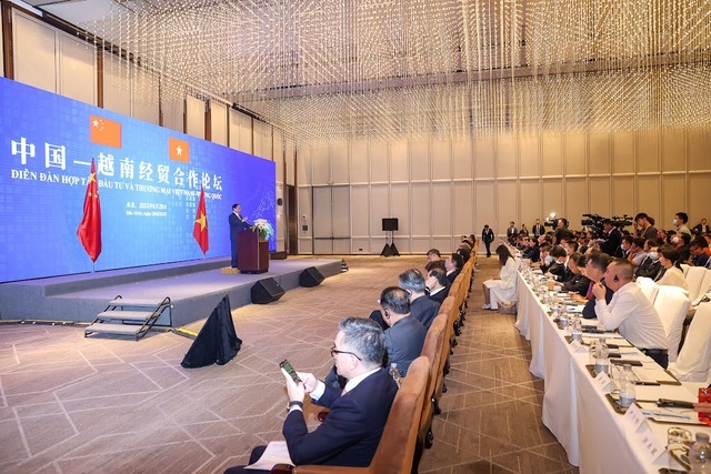 Kêu gọi các nhà đầu tư Trung Quốc tiếp tục đầu tư mở rộng tại Việt Nam, Thủ tướng Phạm Minh Chính khẳng định Chính phủ Việt Nam nỗ lực bảo đảm môi trường đầu tư thông thoáng, lành mạnh cho các nhà đầu tư - Ảnh: VGP/Nhật Bắc