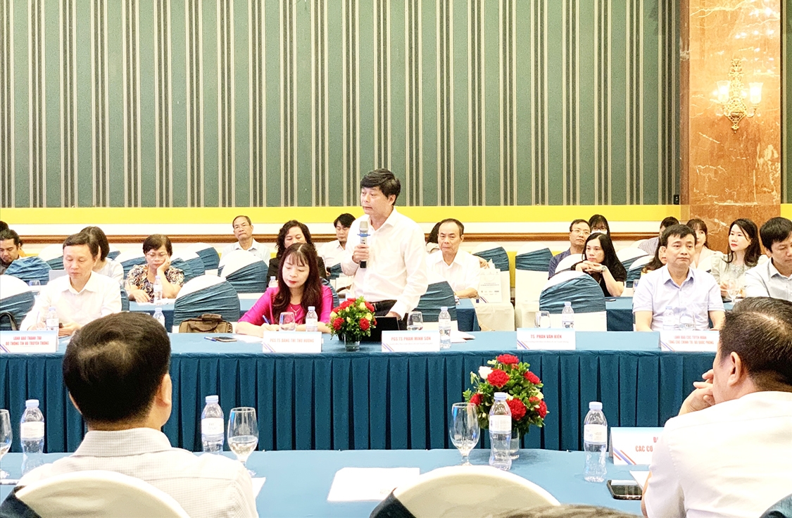 PGs.Ts. Phạm Minh Sơn - Giám đốc Học viện Báo chí và Tuyên truyền phát biểu tại Hội thảo
