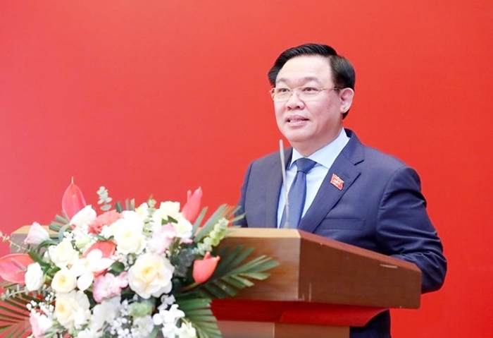 Chủ tịch Quốc hội Vương Đình Huệ phát biểu tại buổi gặp mặt