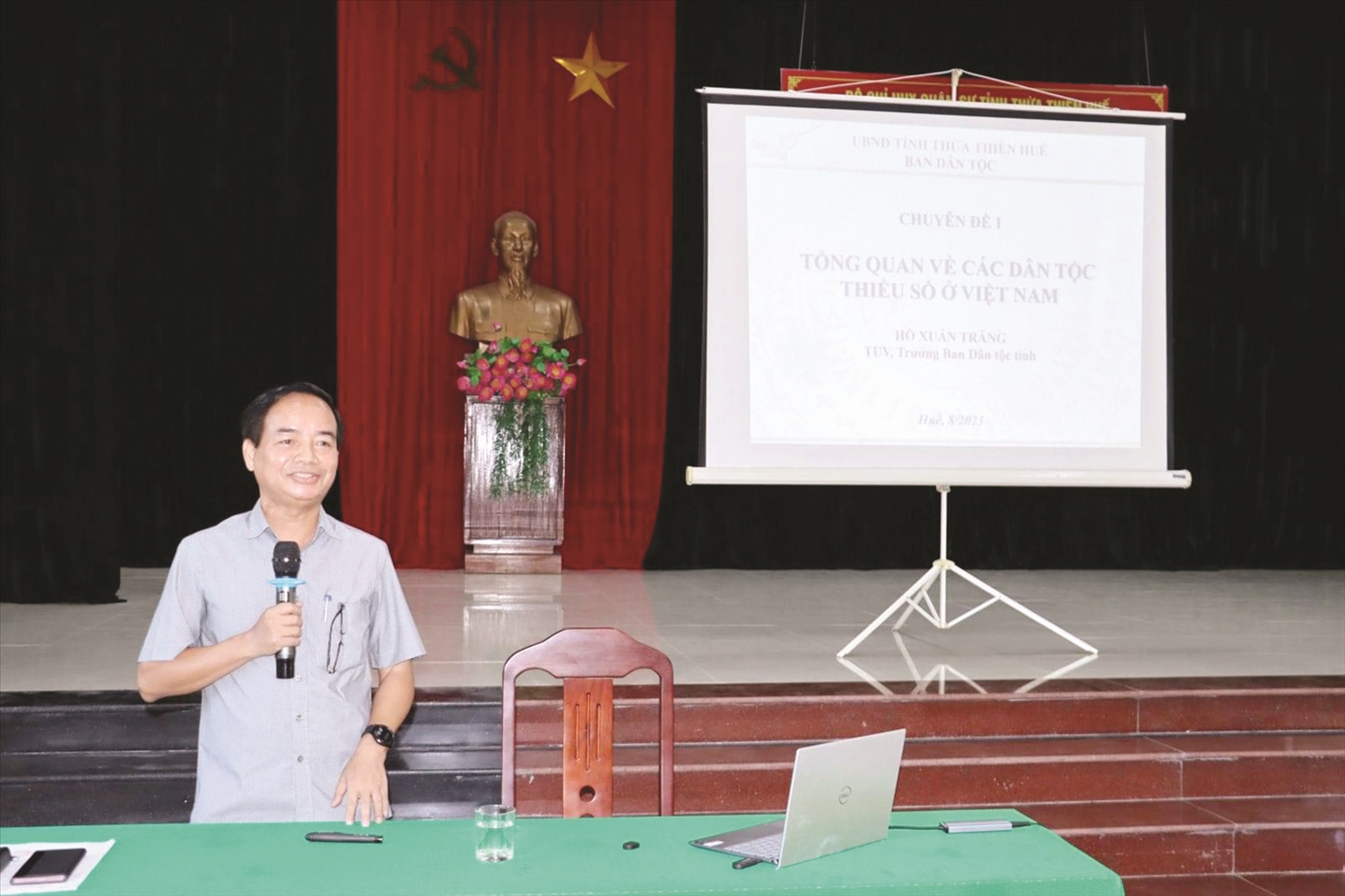  Ông Hồ Xuân Trăng, Trưởng Ban Dân tộc tỉnh Thừa Thiên Huế
