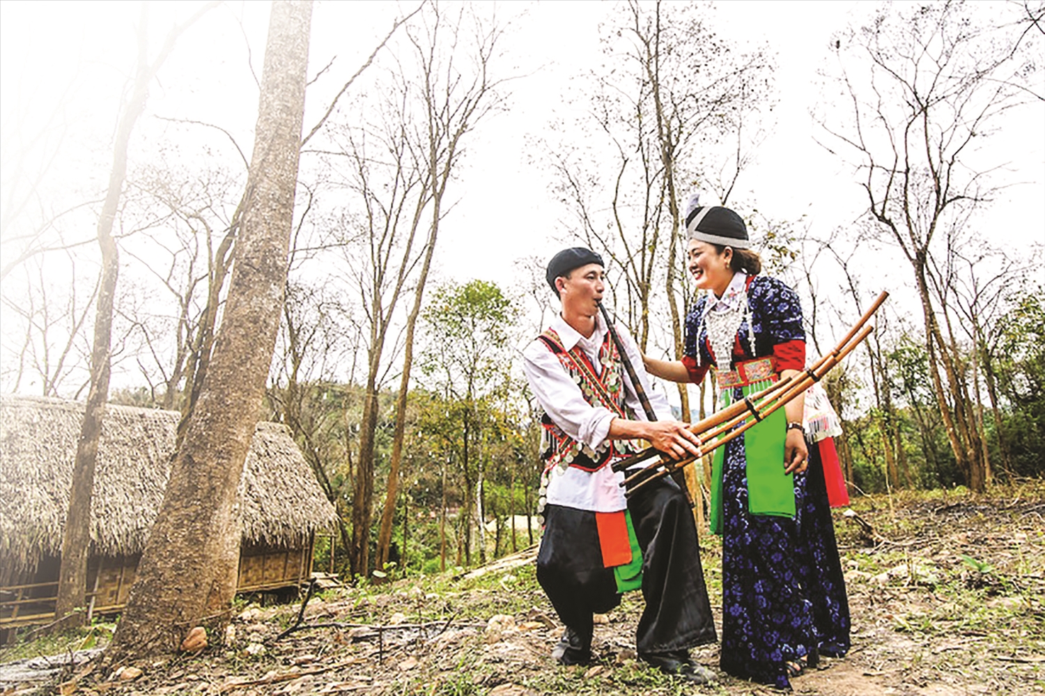 Mùa Xuân về, các bản làng người Mông không thể thiếu tiếng khèn