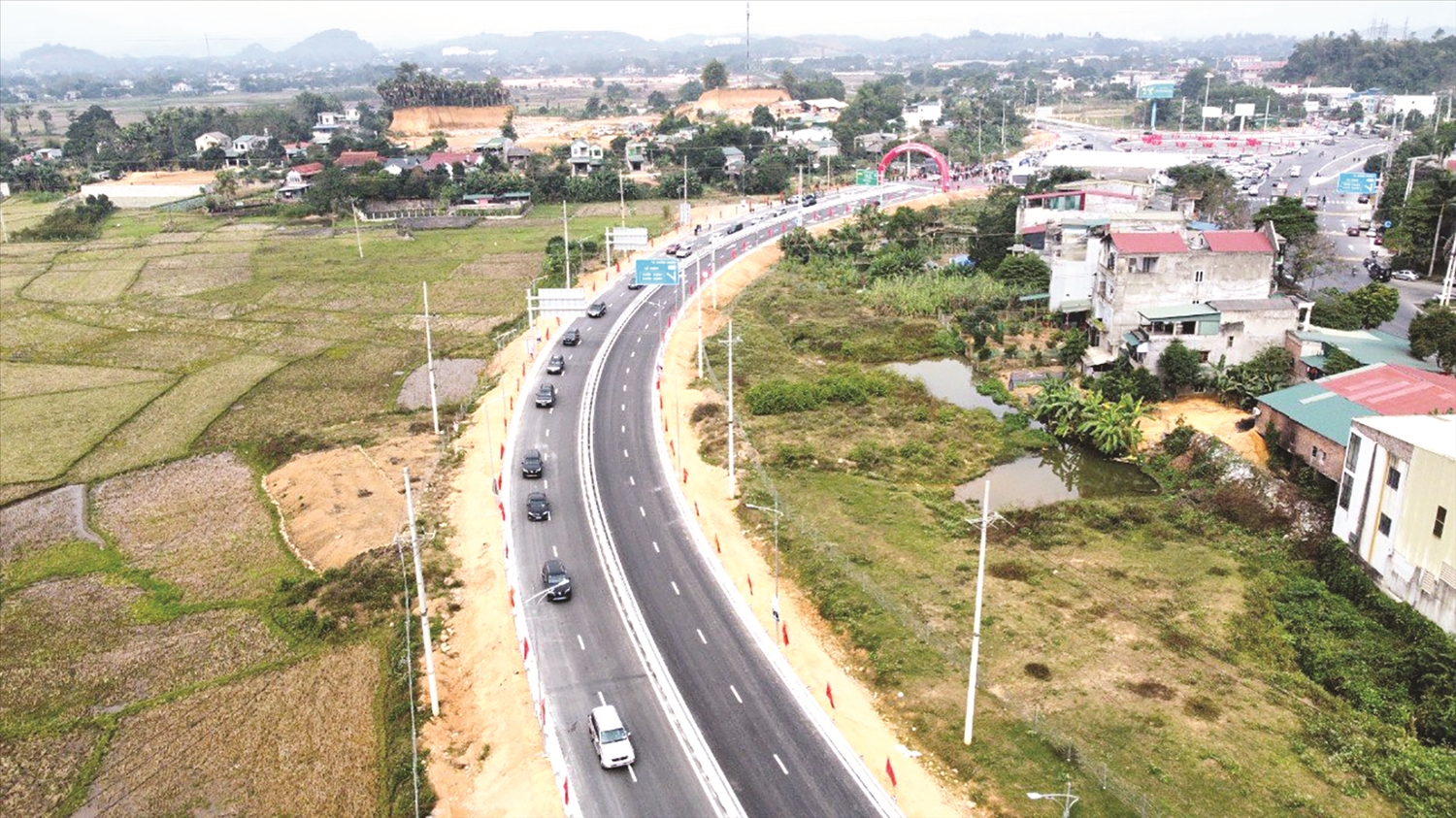 Đường cao tốc Tuyên Quang - Phú Thọ đưa vào sử dụng tạo điều kiện phát triển kinh tế - xã hội của tỉnh
