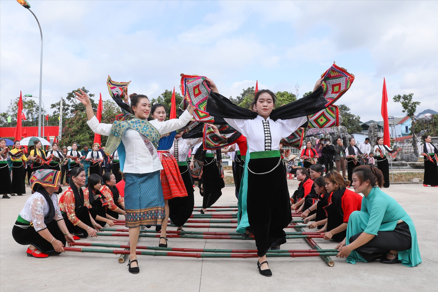 Nhảy sạp - nét văn hóa đặc trưng của dân tộc Thái Điện Biên