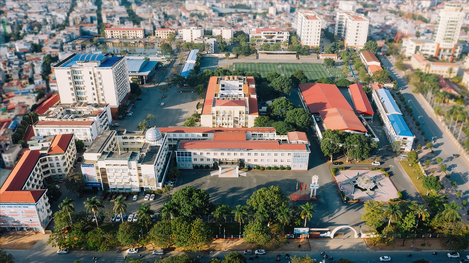 Toàn cảnh khu A, Trường Đại học Hàng hải Việt Nam