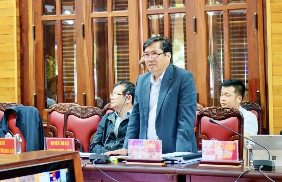 Ông Trần Bá Công - Phó Giám đốc Sở Giáo dục và Đào tạo tỉnh Gia Lai tham gia thảo luận tại hội nghị