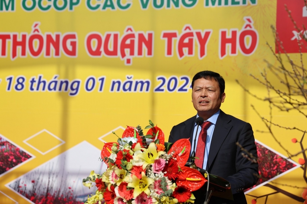 Phó Giám đốc Sở NN&PTNT Hà Nội Tạ Văn Tường phát biểu khai mạc Hội thi