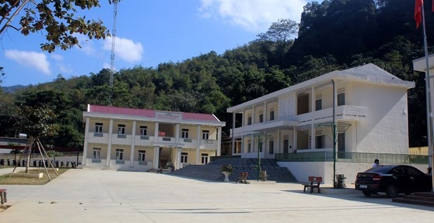 Trường tiểu học-THCS Trung Xuân, huyện biên giới Quan Sơn được xây mới nhưng học sinh không được vào học do thiếu công trình phòng cháy chữa cháy