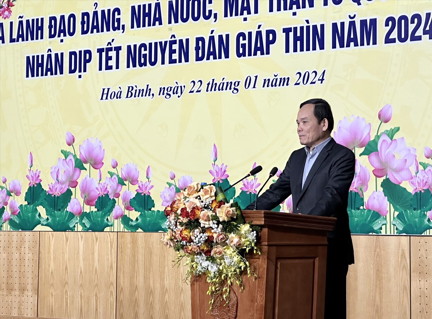 Phó Thủ tướng Trần Lưu Quang chúc mừng Năm mới và động viên Đảng bộ, chính quyền và Nhân dân tỉnh Hoà Bình vượt qua khó khăn, hoàn thành mục tiêu phát triển kinh tế -xã hội 