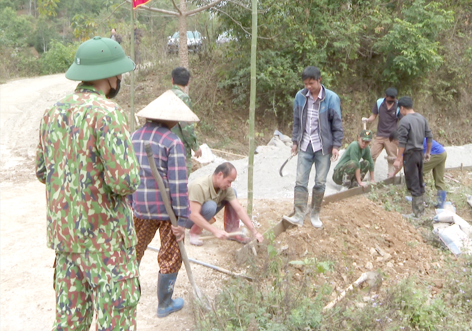 Phong trào Ra quân đầu Xuân trên địa bàn huyện Văn Quan diễn ra sôi nổi