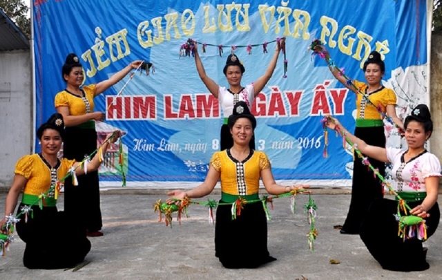 Đồng bào dân tộc Thái có nhiều bài hát múa đặc sắc, mang đậm bản sắc văn hóa dân tộc