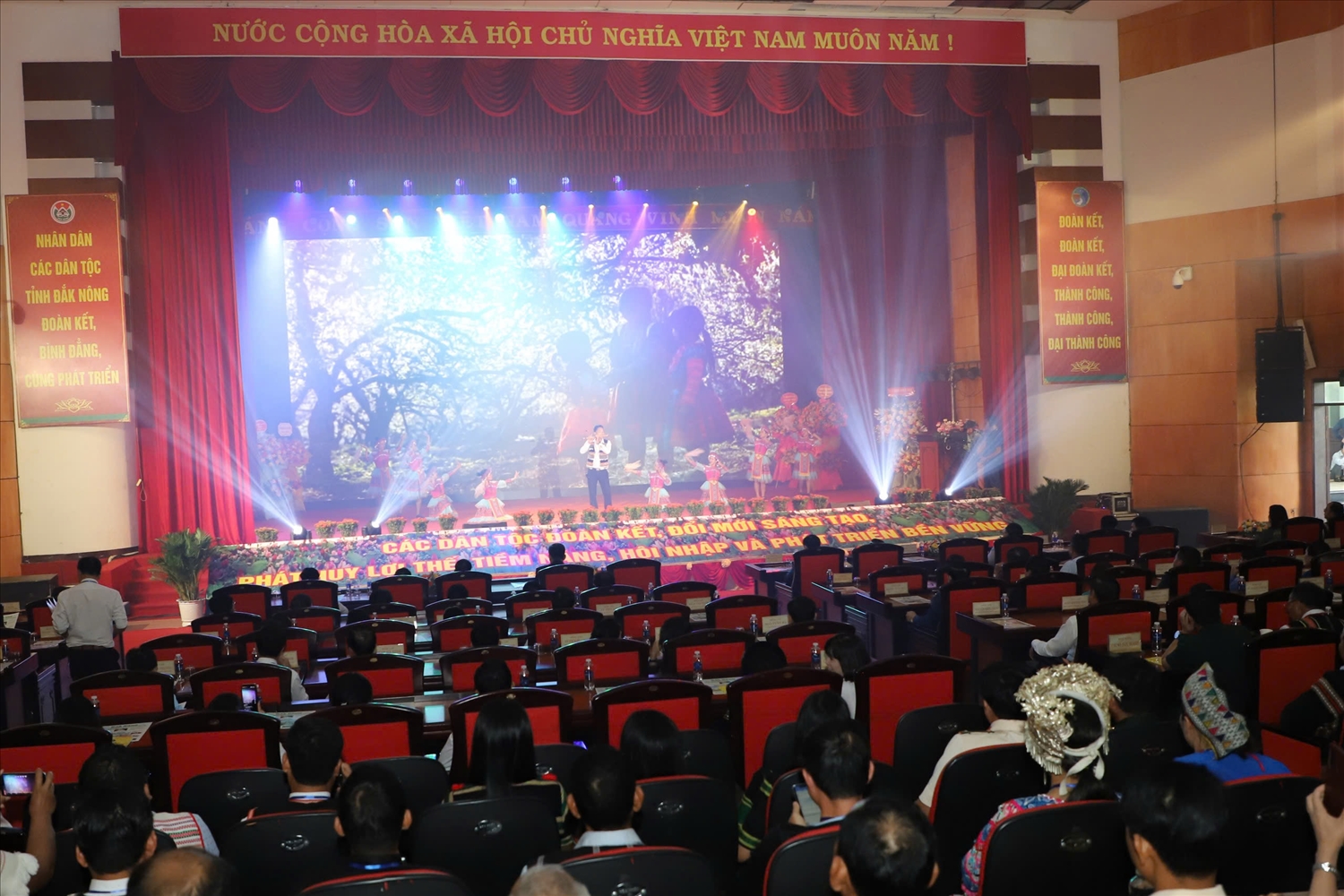 Toàn cảnh đại hội