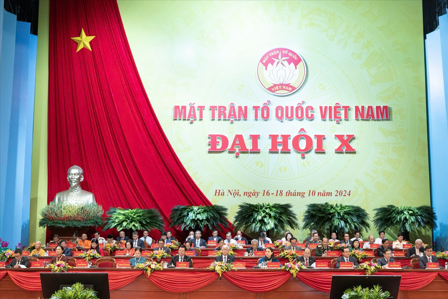 Đoàn Chủ tịch điều hành Đại hội