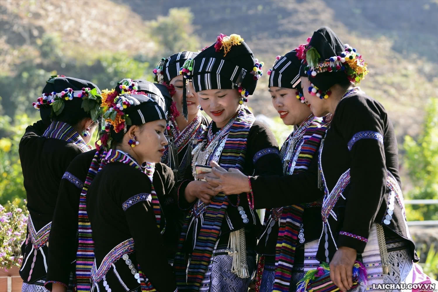 Chuyển đổi số đang là xu thế tất yếu, là công cụ hữu dụng giúp thay đổi phương thức làm việc, sản xuất, kinh doanh cho chị em phụ nữ