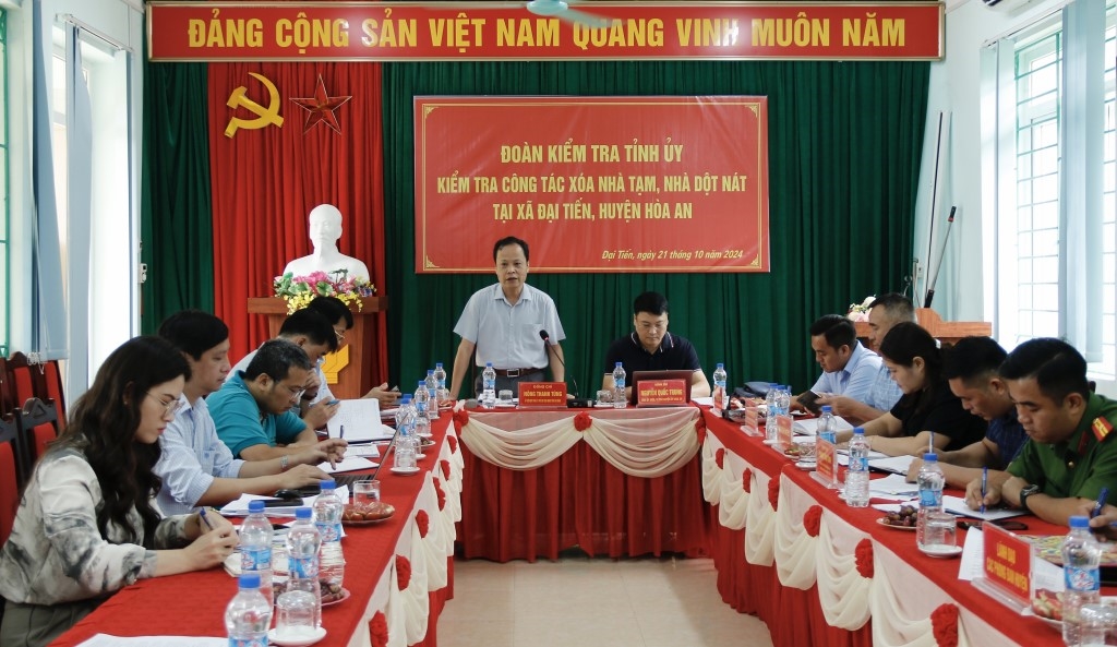 (Ban CĐ- Tin CĐ Ban DT Cao bằng) Đoàn công tác tỉnh Cao Bằng kiểm tra công tác hỗ trợ xóa nhà tạm, nhà dột nát tại Hòa An