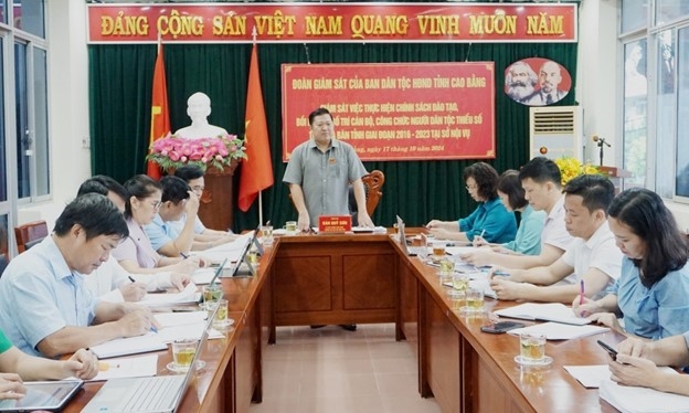 (BCĐ- Tin CĐ Ban DT Cao Bằng) HĐND tỉnh Cao Bằng: Giám sát việc thực hiện chính sách đào tạo, bồi dưỡng, bố trí cán bộ, công chức người dân tộc thiểu số tại Sở Nội vụ 1