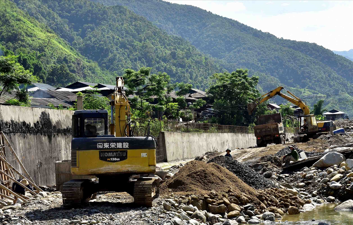 Mường Tè đẩy nhanh tiến độ thi công các Dự án