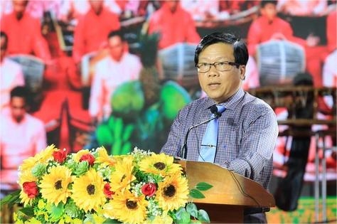 Ông Trần Minh Lý, Giám đốc Sở Văn hóa, Thể thao và Du lịch tỉnh Sóc Trăng phát biểu tại buổi trình diễn