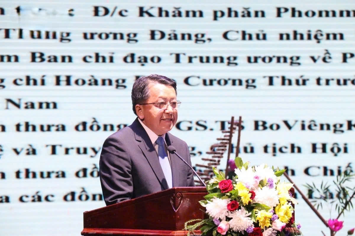 Ông Vansy Kouamoua, Thứ trưởng Bộ Thông tin, Văn hóa và Du lịch Lào phát biểu tại Tuần lễ Văn hóa Việt Nam tại Lào