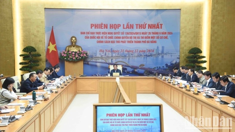 Quang cảnh phiên họp lần thứ nhất của Ban Chỉ đạo. (Ảnh: TRẦN HẢI)