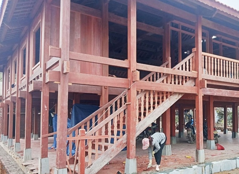 Nhà sinh hoạt văn hóa cộng đồng xóm Tân Đô đang được xây lắp