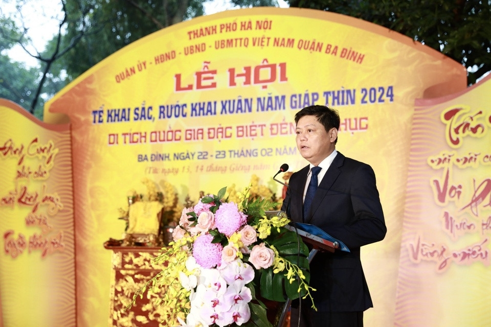 Chủ tịch UBND quận Ba Đình Tạ Nam Chiến trình bày diễn văn khai mạc Lễ hội