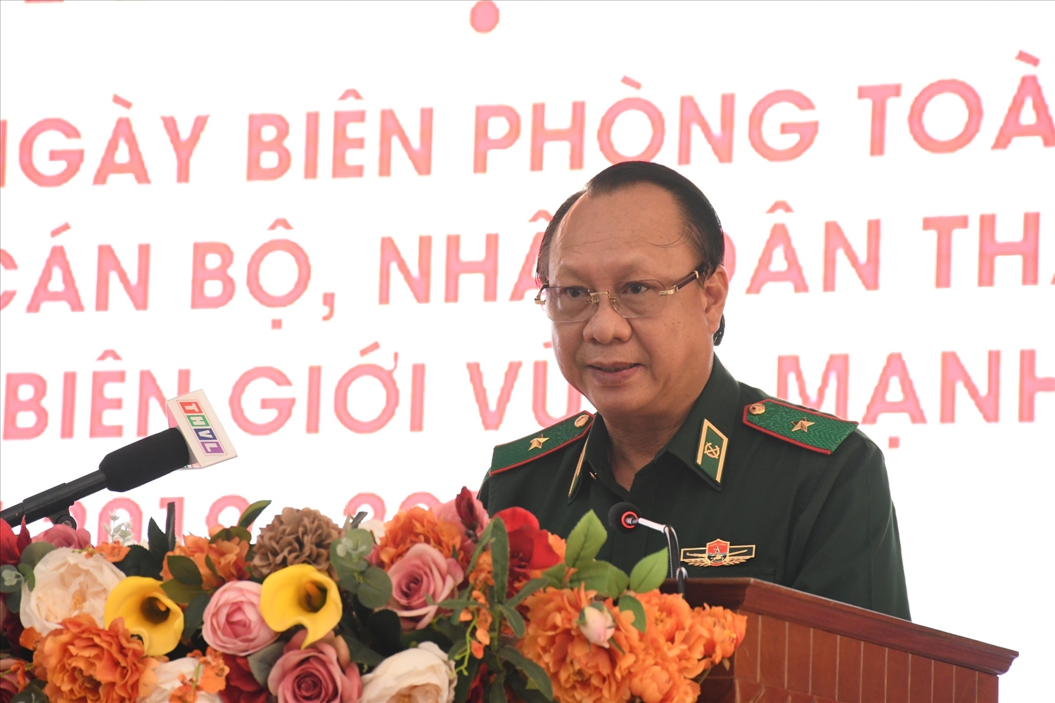 Thiếu tướng Nguyễn Hoài Phương - Phó Tư Lệnh BĐBP phát biểu tại Hội nghị 