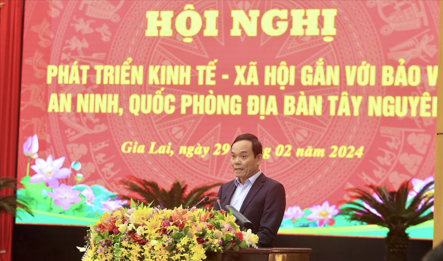 Phó Thủ tướng Chính phủ, Chủ tịch Hội đồng điều phối vùng Tây Nguyên Trần Lưu Quang phát biểu tại hội nghị