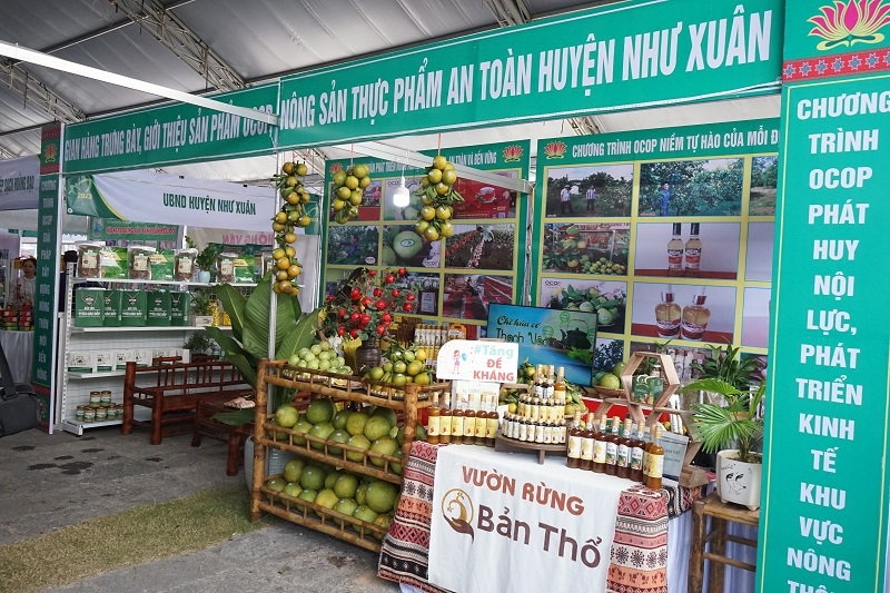 Nhiều đặc sản của các huyện miền núi Thanh Hóa được giới thiệu tại hội chợ