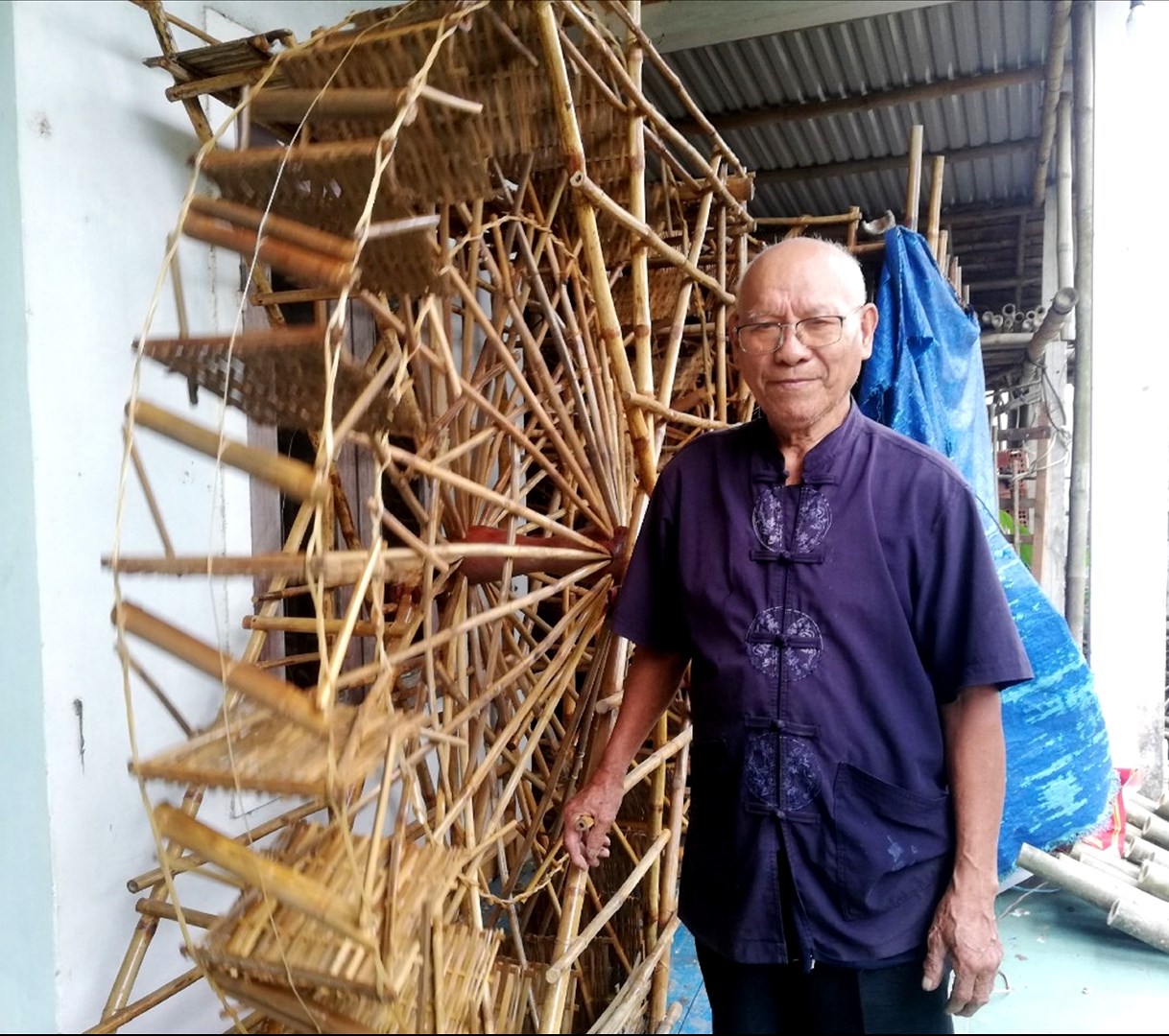 Ông Mai Văn Quýt là người duy nhất ở tỉnh Quảng Ngãi còn giữ kỹ thuật làm bờ xe nước.