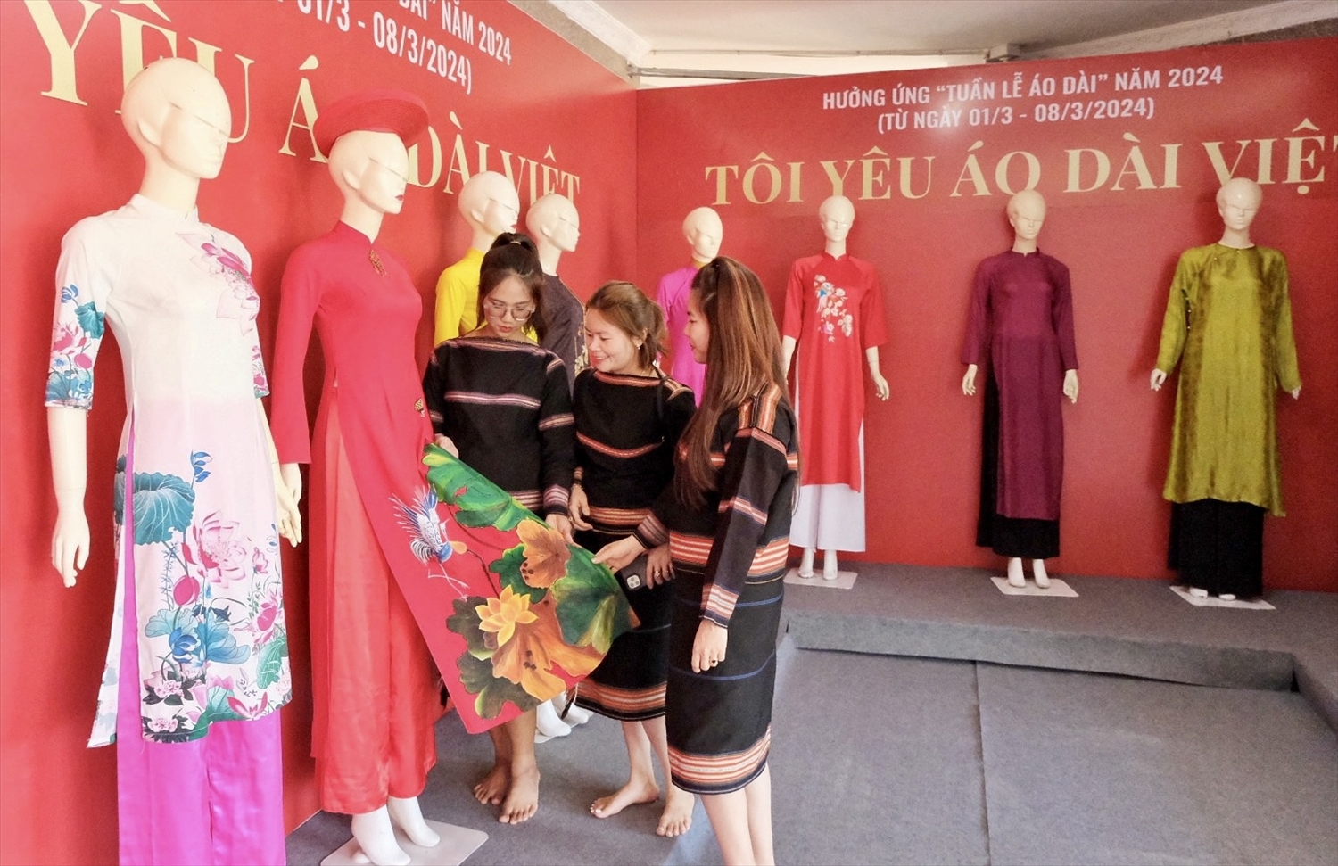 Phụ nữ Gia Lai trao đổi, tìm hiểu vẻ đẹp của áo dài truyền thống