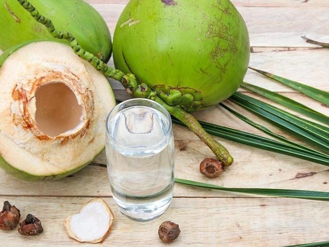 (Tổng hợp) Lợi ích tuyệt vời của nước dừa đối với sức khỏe mà bạn nên biết 1