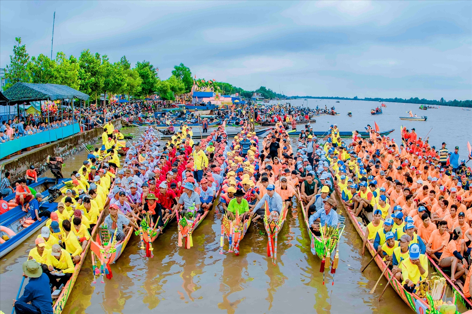 Lễ hội truyền thống đua nghe Ngo củađồng bào Khmer được UBND tỉnh Kiên Giang tồ chức thường niên tại huyện Gò Quao 