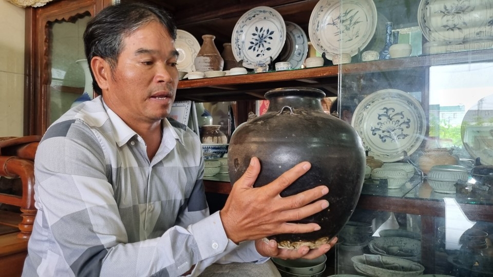 Đến làng chài ven biển Quảng Ngãi chiêm ngưỡng cổ vật quý hiếm 7