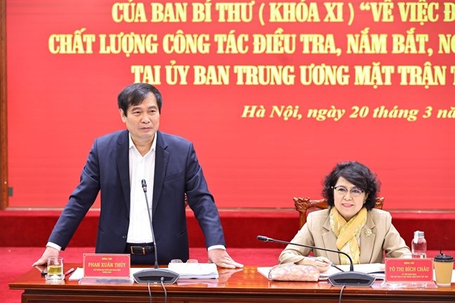 Ông Phan Xuân Thủy, Phó Trưởng ban Tuyên giáo Trung ương và Phó Chủ tịch UBTW MTTQ Việt Nam Tô Thị Bích Châu đồng chủ trì cuộc làm việc