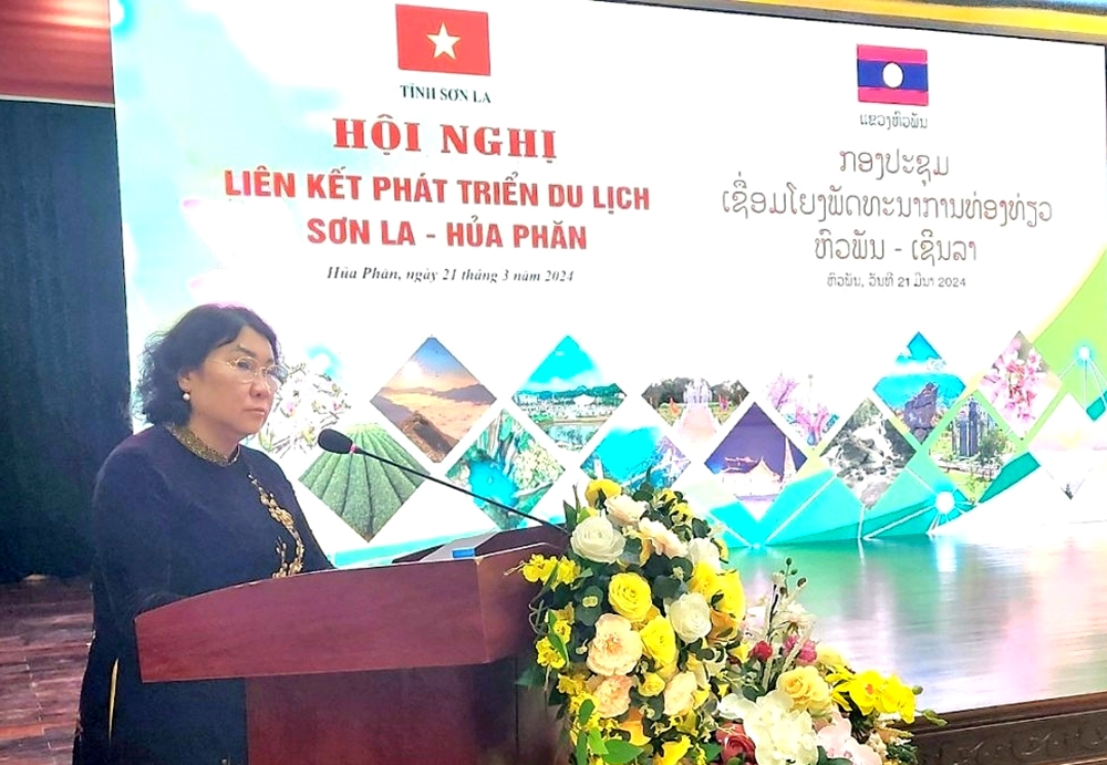 Bà Tráng Thị Xuân - Phó Chủ tịch Thường trực UBND tỉnh Sơn La phát biểu tại Hội nghị