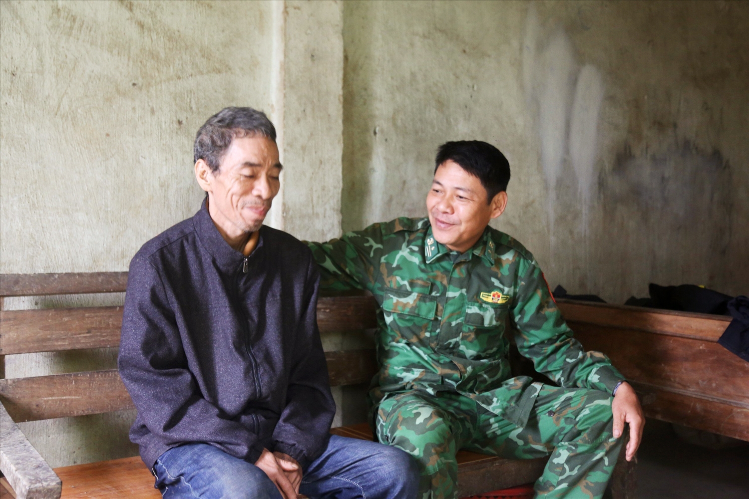Được sự vận động tuyên truyền của cán bộ chiến sĩ Biên phòng, ông Cao Xuân Vinh đã từ bỏ rượu, hang say lao động 