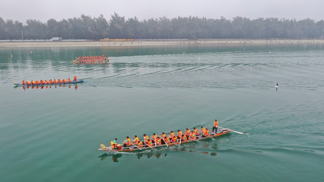 Đây là lần đầu tiên tổ chức Lễ hội đua thuyền tại huyện đảo Cô Tô