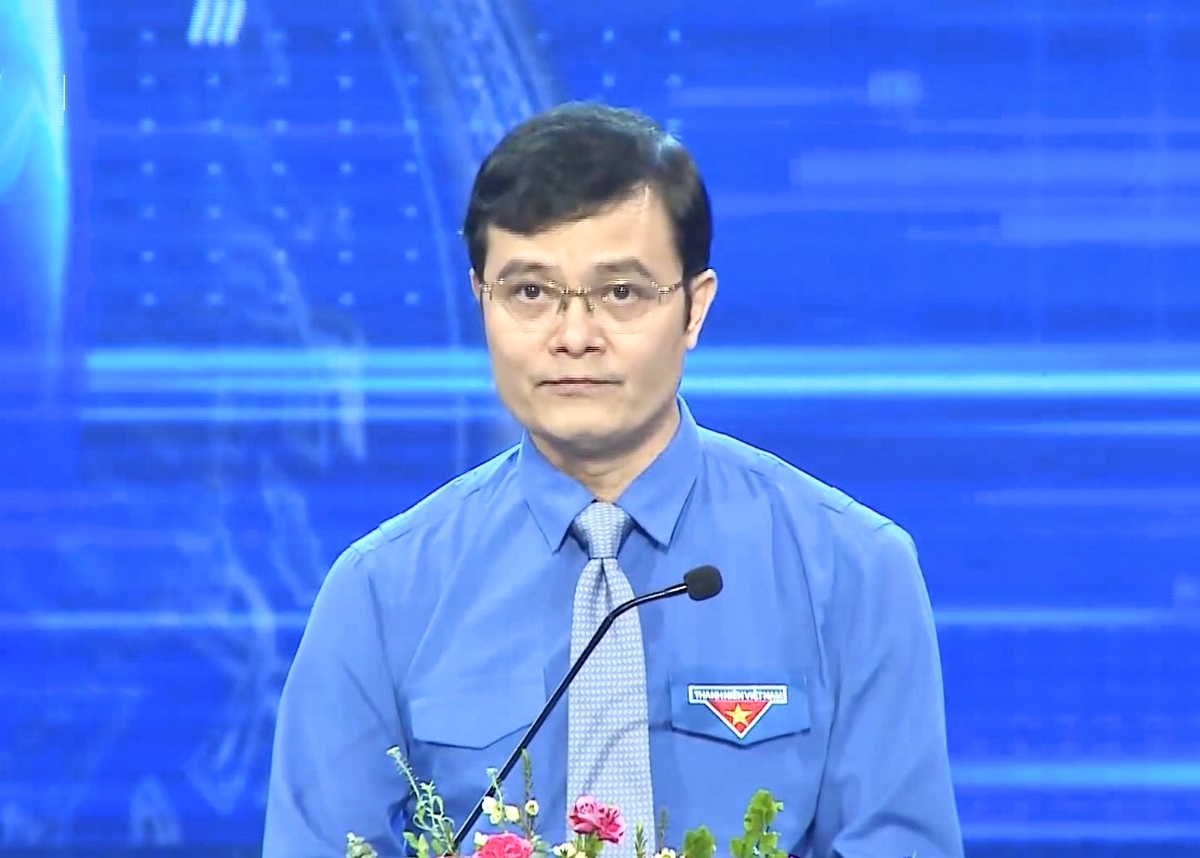 Đồng chí Bùi Quang Huy - Bí thư thứ nhất Ban Chấp hành T.Ư Đoàn phát biểu tại lễ tuyên dương.