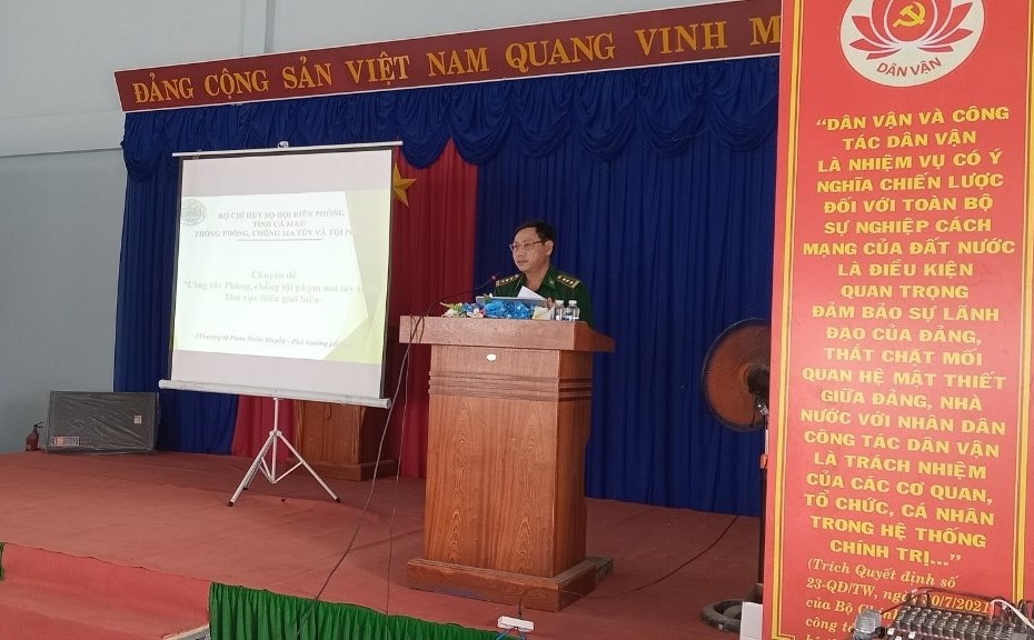 Thượng tá Phan Xuân Huyền, Phó Trưởng Phòng ma túy - Bộ Chỉ huy Bộ đội Biên phòng tỉnh triển khai chuyên đề