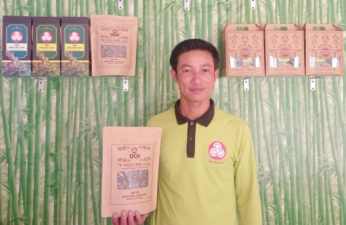 Anh Hà Văn Hưng với sản phẩm chè giây có tác dụng tốt cho sức khoẻ