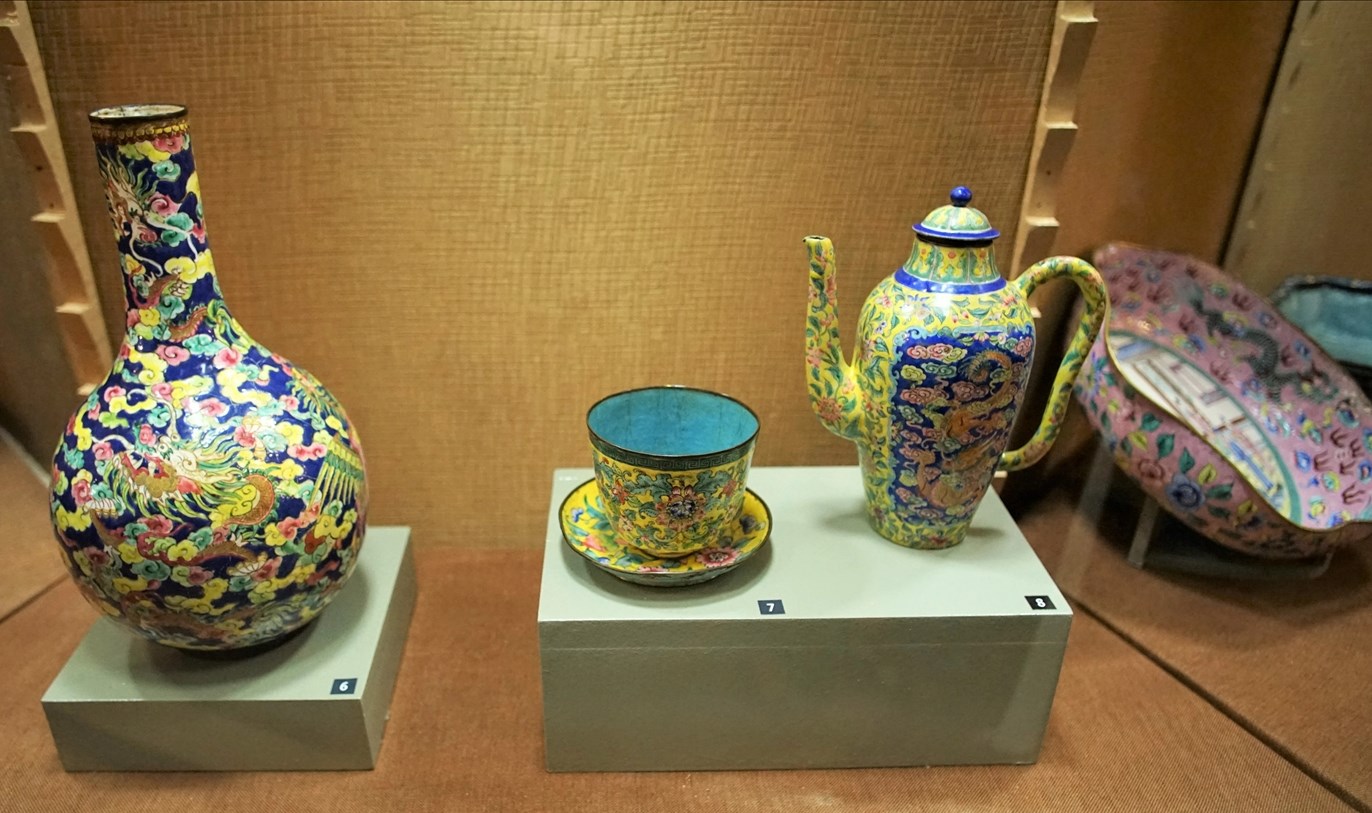 Những cổ vật đồ gốm thời triều Nguyễn